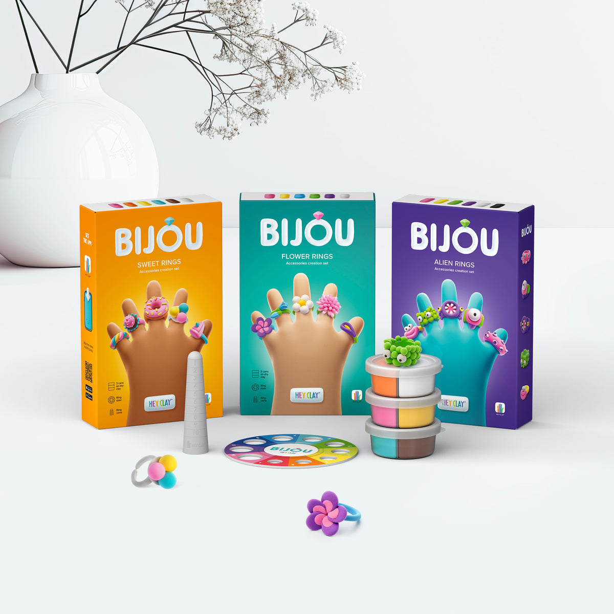 Hey Clay Bijou Rings collectie: Snoepjes, Bloemen en Aliens verpakkingen met boetseerklei en accessoires