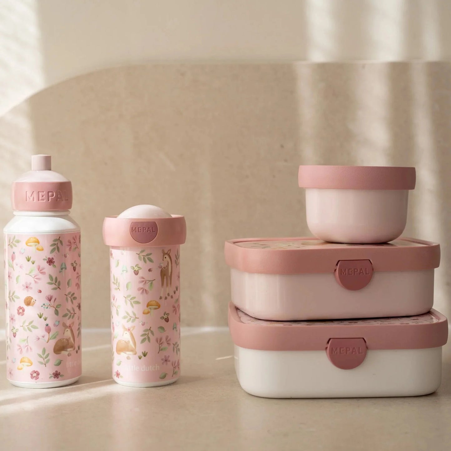 Mepal set met bekers en broodtrommels en lunchbox van Little Dutch Fairy Garden