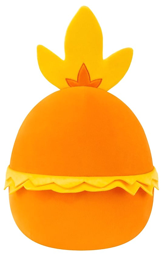 Pokémon Squishmallow Torchic knuffel gezien vanaf de achterzijde, oranje Squishmallow knuffel van Pokémon voor peuters en kinderen