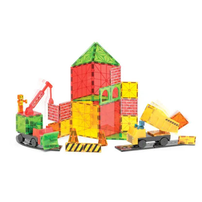 Magnetic Magna Tiles Builder XL met 50 magnetische bouwstenen in rood en geel, inclusief kraan, vrachtwagen en wegdelen.