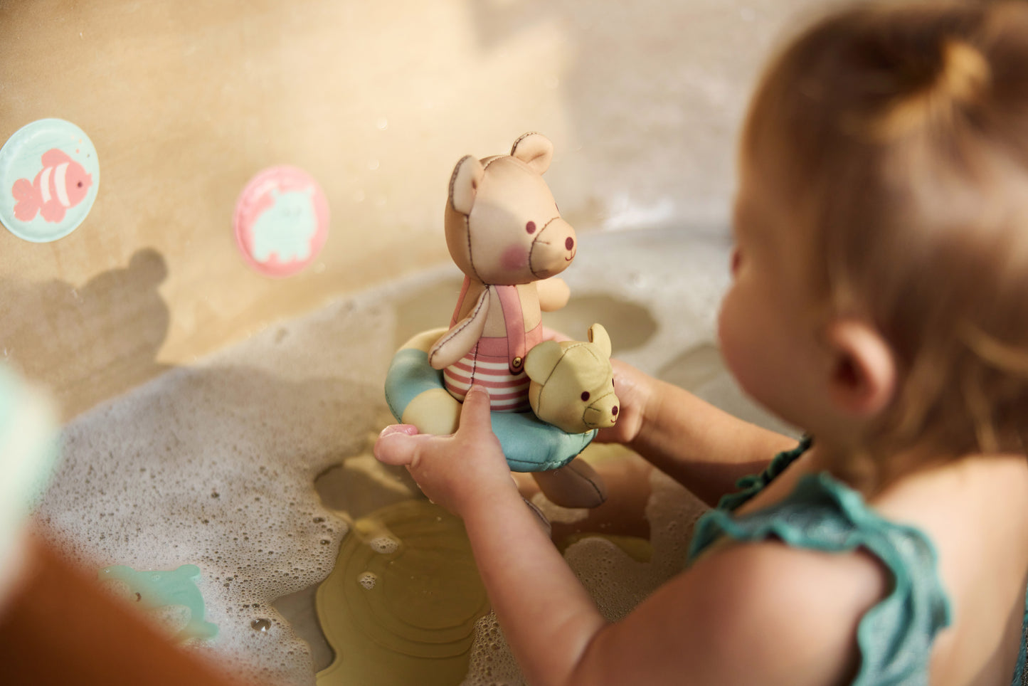 Bad pop Teddy duo in bad met peuter, speelgoed voor in bad met schuim en decoratieve stickers