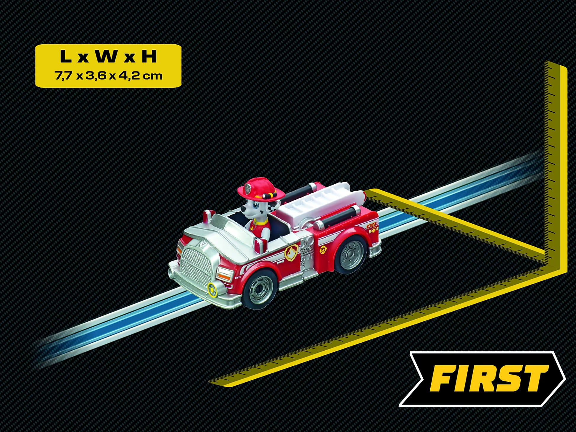 Carrera First Paw Patrol Marshall brandweerauto detailfoto met afmetingen 7,7 x 3,6 x 4,2 cm voor peuter speelgoed.