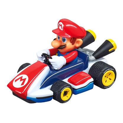 Carrera First Super Mario Kart speelgoedauto met Mario in rode kart, ideaal peuter cadeau en verzamelitem.