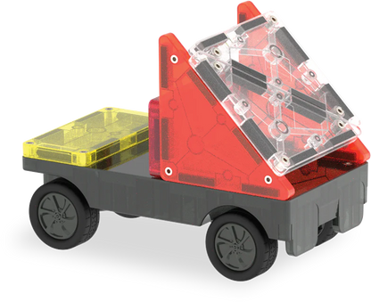 Rood-gele vrachtwagen uit de Magna Tiles City Center set, stevig magnetisch speelgoed voor peuters.