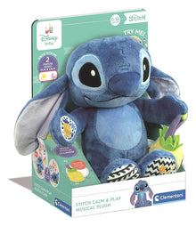 Voorzijde verpakking Clementoni Stitch Knuffel Musical Activity met Disney Stitch figuur, ideaal kraamcadeau of peuter cadeau.