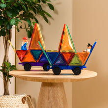 Coblo classic auto onderstellen gecombineerd met magnetische tegels en poppetjes op houten tafel