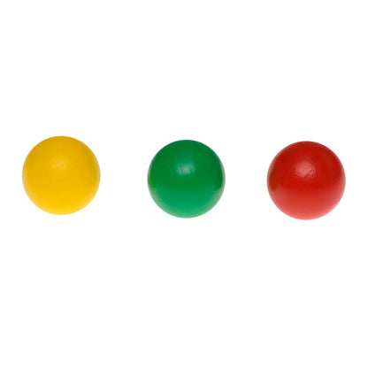 Coblo speelgoed set met drie houten knikkers in geel, groen en rood op witte achtergrond
