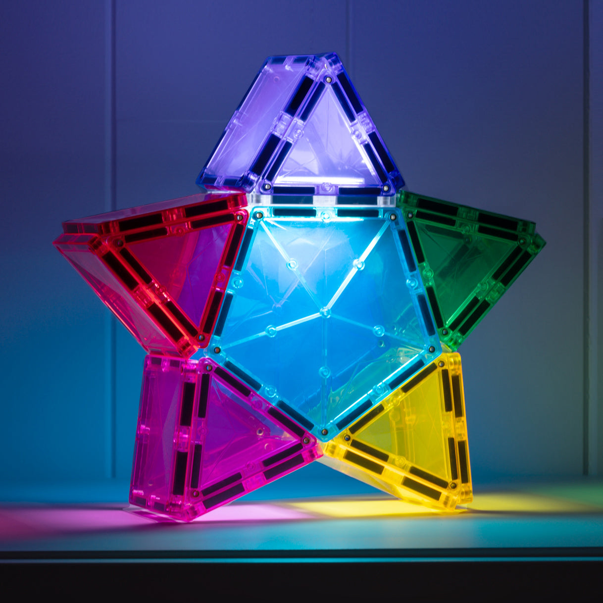 Connetix magnetische tegels in ster vorm met verlichte LED nachtlampje, gekleurde driehoek magneten speelgoed