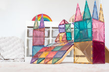 Detailfoto kasteel met glijbaan van Connetix Pastel Starter Pack 64pc speelgoed met magneten in speelhoek