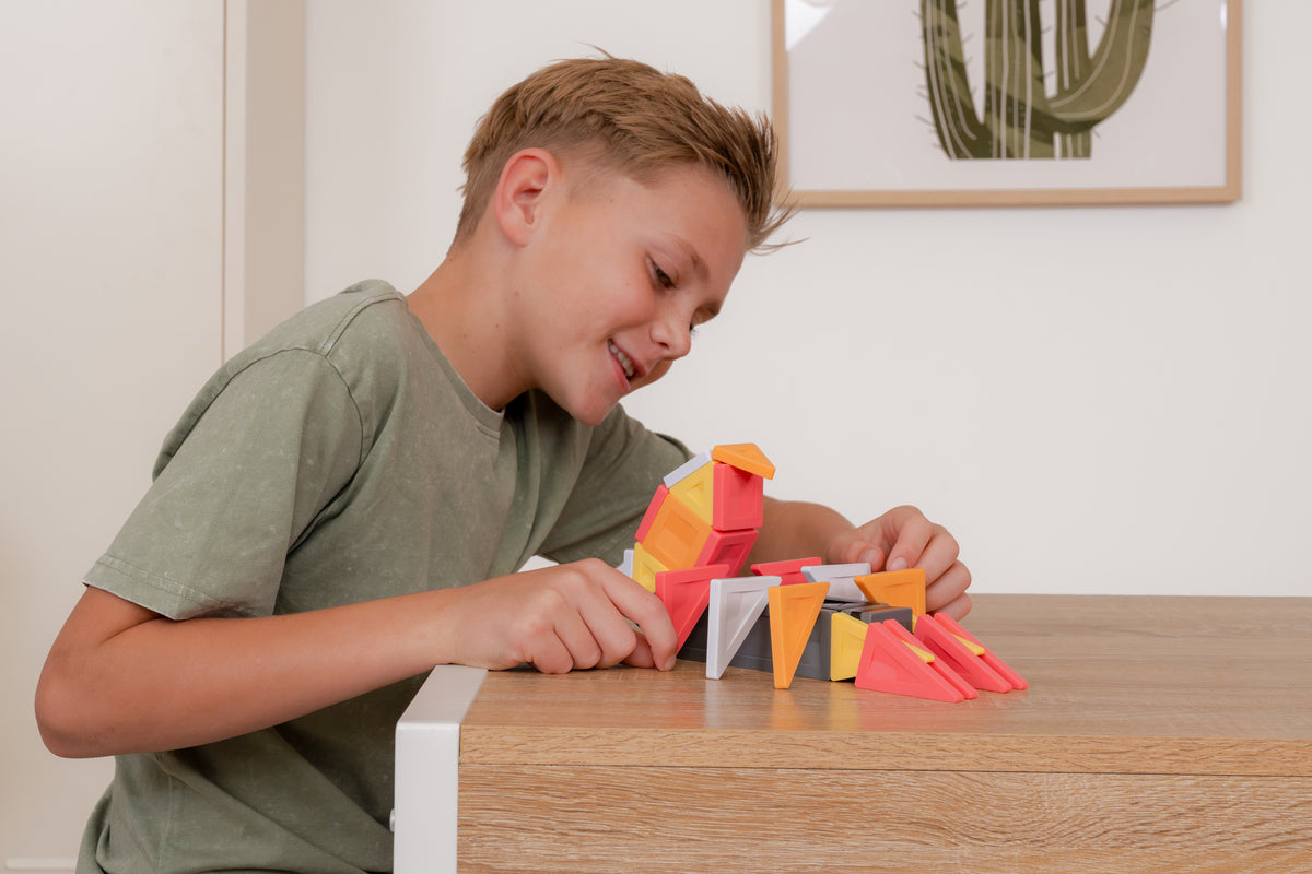 Connetix PRO Build It 4 Ways kind bouwt schorpioen magnetisch constructie STEM speelgoed thuis