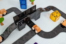 Connetix Creative Roads Pack 48pc racebaan met brug, houten auto en kleurrijke magneten speelgoed