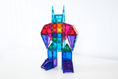 Connetix speelgoed robot figuur gebouwd met grote magnetische tegels in regenboogkleuren