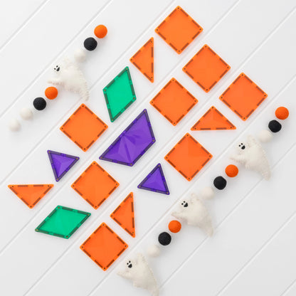 Connetix Halloween Pumpkin Pack 17 magnetische tegels bovenaanzicht oranje paars groen vormen