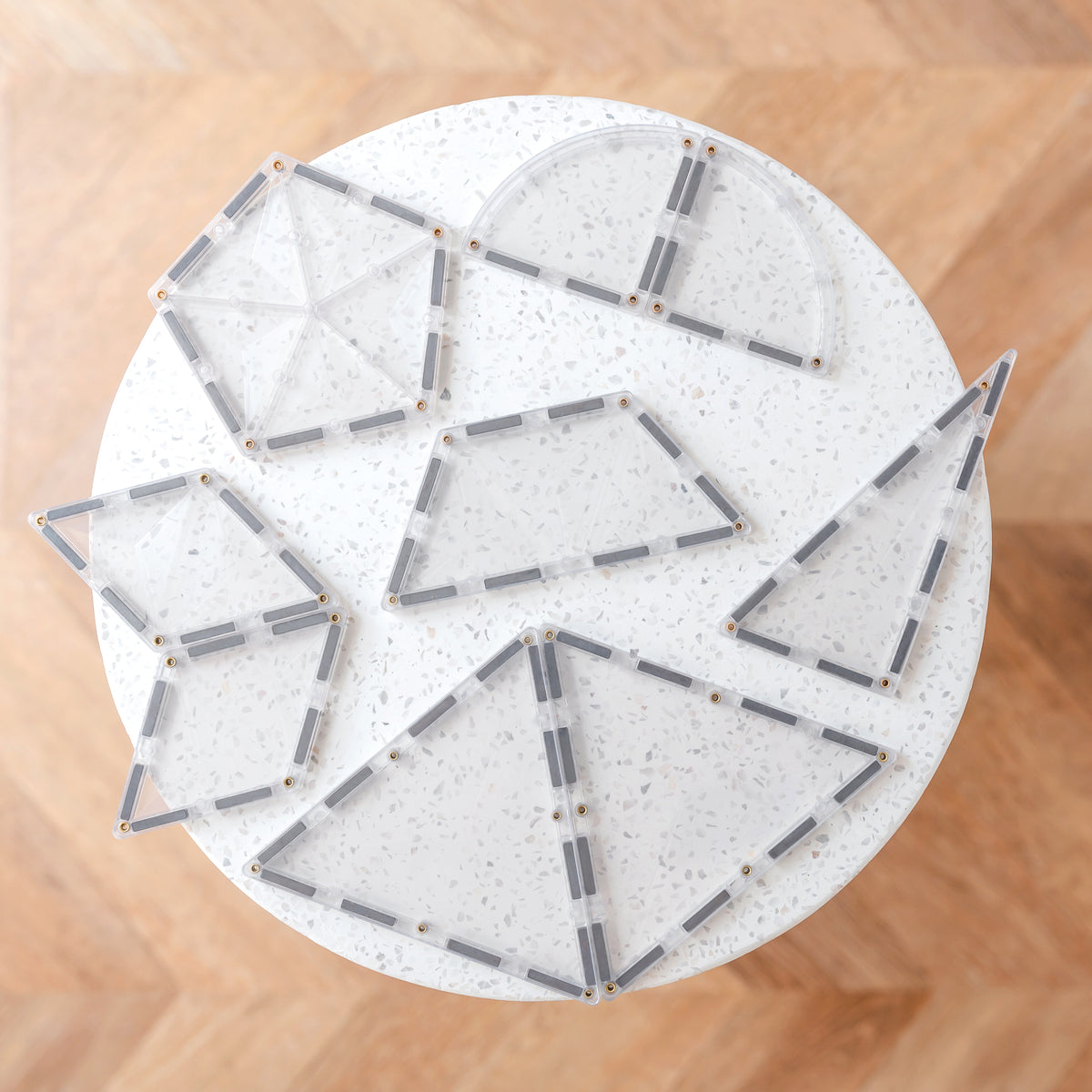 Connetix uitbreiding bovenaanzicht clear magnetische vormen cirkel geometrisch patroon tegels