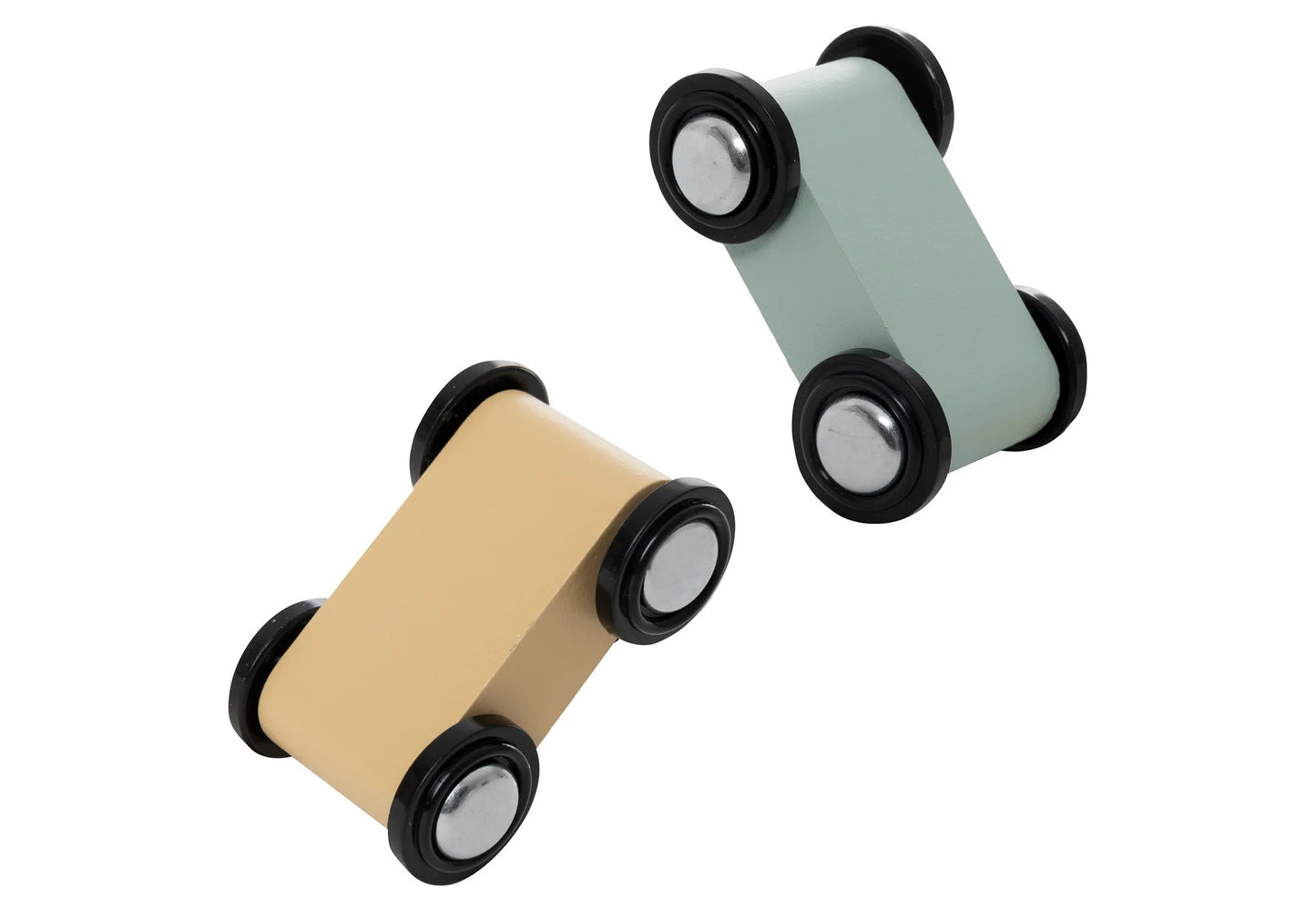 Twee houten autootjes in geel en groen van Jollein, perfect houten speelgoed voor peuters of als baby speelgoed.