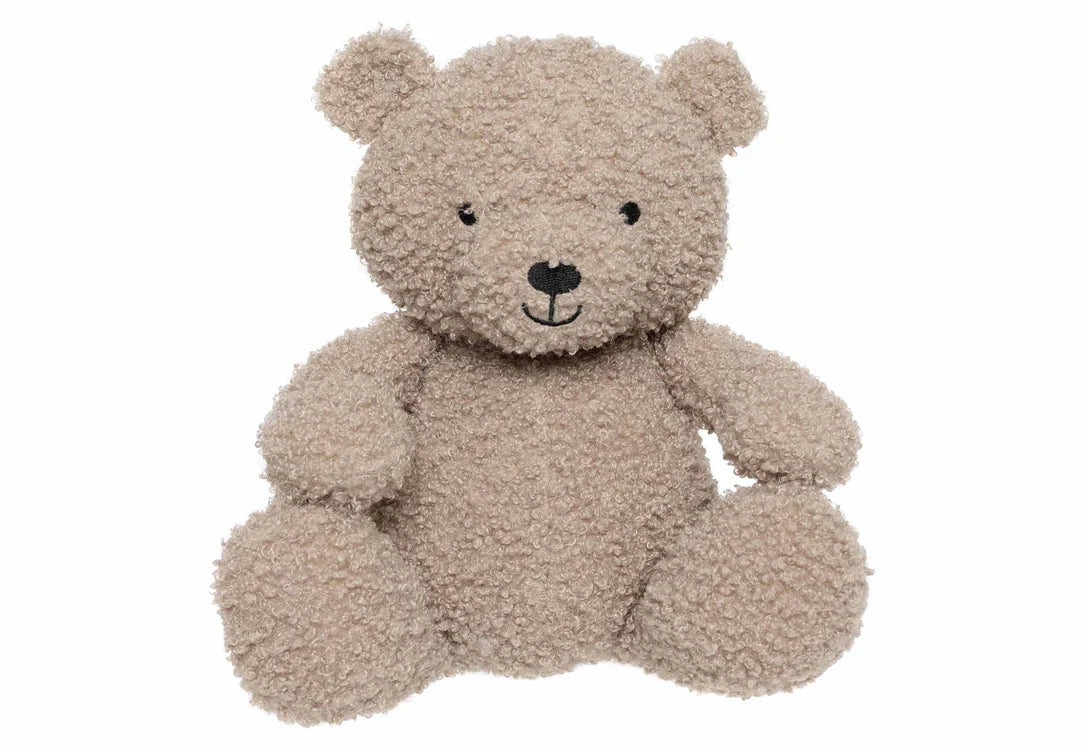 Grote teddybeer van Jollein in Olive green stof op witte achtergrond, dikke knuffel en mooi kraamcadeau.