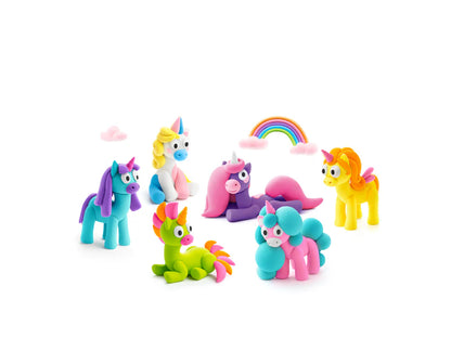 Hey Clay 6 regenboog eenhoorns collectie gemaakt van kleurrijke boetseerklei met wolkjes en regenboog