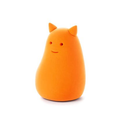 Oranje katfiguur uit Hey Clay Advent Calender 2025, gemaakt van boetseerklei, creatief speelgoed en leuk Sinterklaas cadeau.