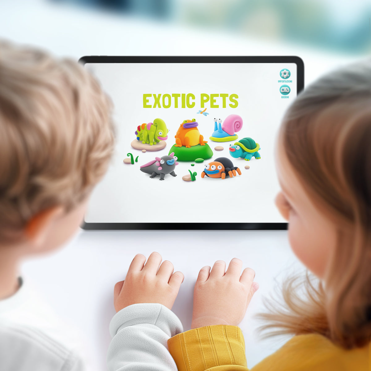 Hey Clay exotic pets app op tablet met kinderen die klei ideeën bekijken en leren kleien