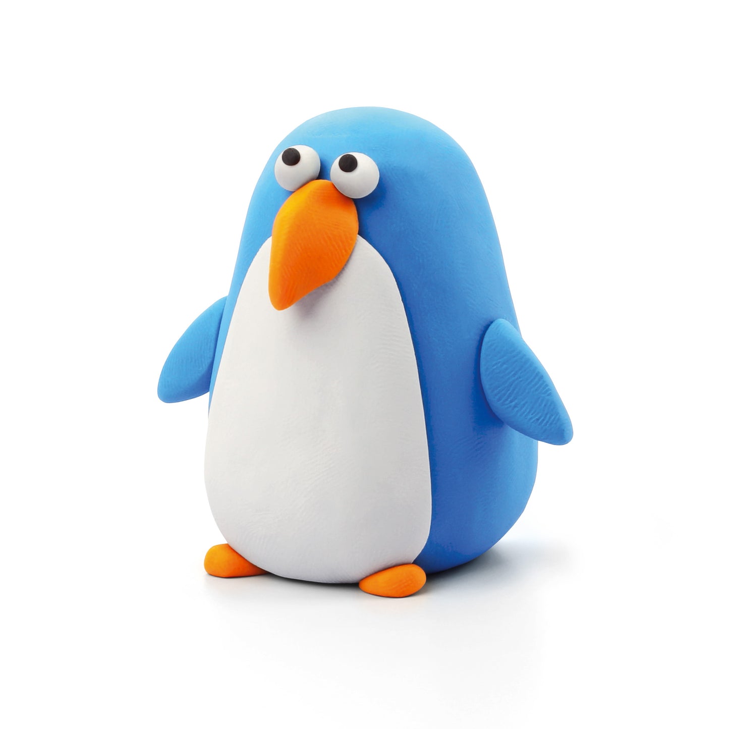Hey Clay Birds pinguïn van boetseerklei met blauwe rug, witte buik en oranje poten en snavel