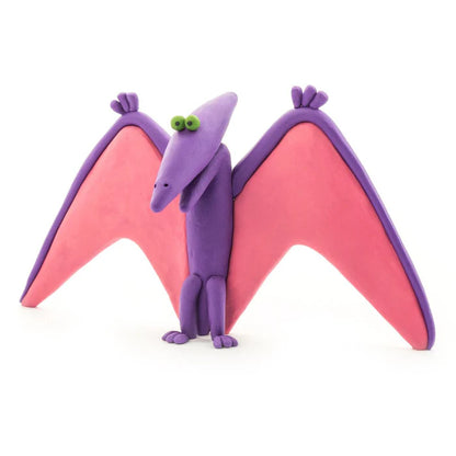 Hey Clay Dinos paarse pterodactylus met roze vleugels, gemaakt van boetseerklei en leuke ideeën voor kinderen om te kleien.