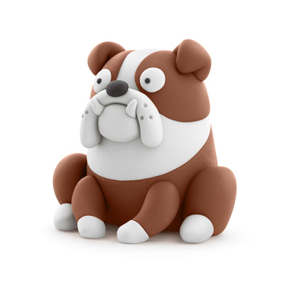 Hey Clay bulldog van bruine en witte boetseerklei, zittend met karakteristieke grappige uitstraling