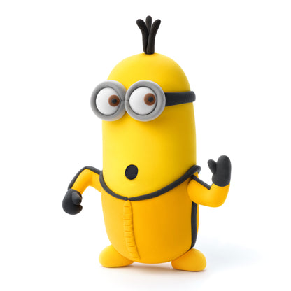 Hey Clay Minion Kevin in geel bananenpak, speels boetseerklei figuur vol creatieve klei ideeën