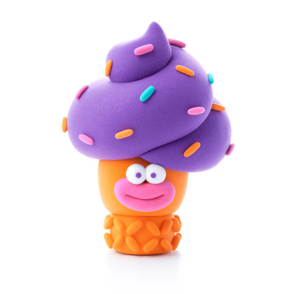 Windy Sprinkle is een vrolijk boetseerklei figuur uit de Hey Clay Nice ice cream set met paarse topping en kleurrijke sprinkles