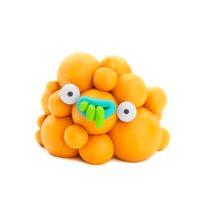 Hey Clay oranje klompfiguur met groene tanden, origineel klei idee uit 16 potjes boetseerklei