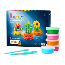 Hey Clay Plant Friends verpakking voorkant met 15 potjes boetseerklei en kleigereedschap op witte achtergrond