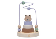 Stapeltoren van Jollein in pasteltinten met kralenbaan en cheetah-topper, houten speelgoed uit Jungle Jambo serie.