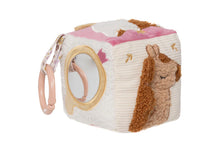 Activiteitenkubus Flower Fairies van Jollein met spiegel en geborduurd paardje, educatief baby speelgoed met texturen.