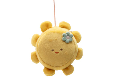 Jollein boxmobiel Pretty Picnic detail: gele pluche zon hanger met blauw bloemetje, educatief speelgoed voor baby.