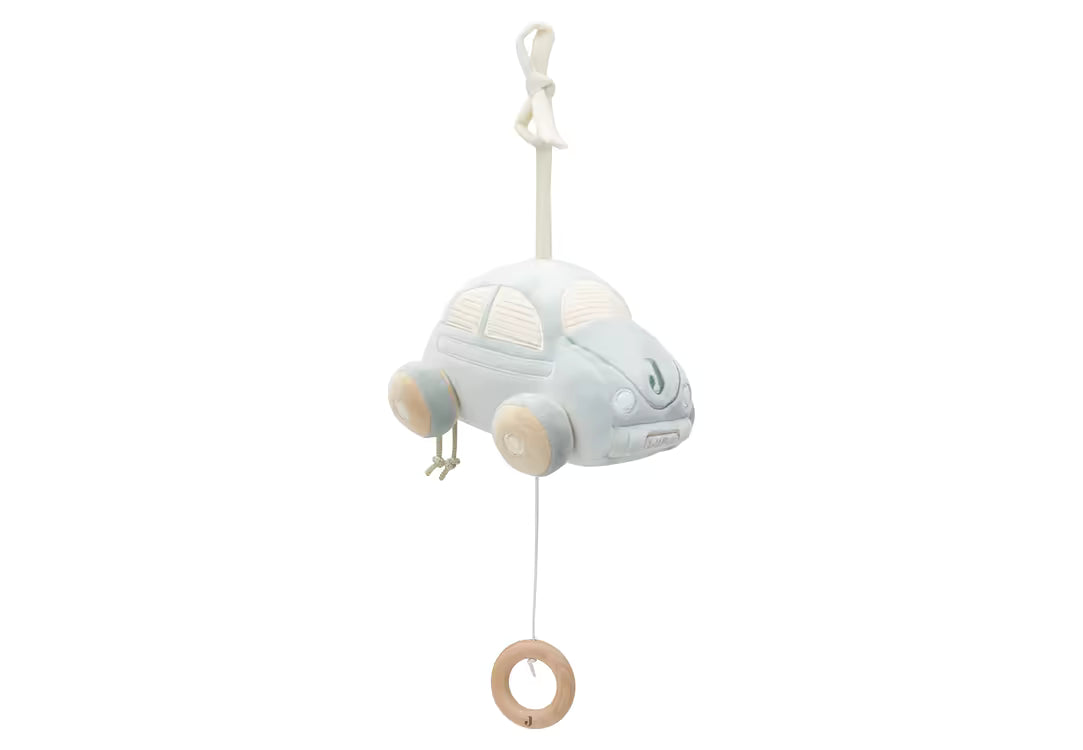 Hero-afbeelding van Jollein Muziekdoosje On The Go in auto design met houten ring, perfect als baby cadeau.