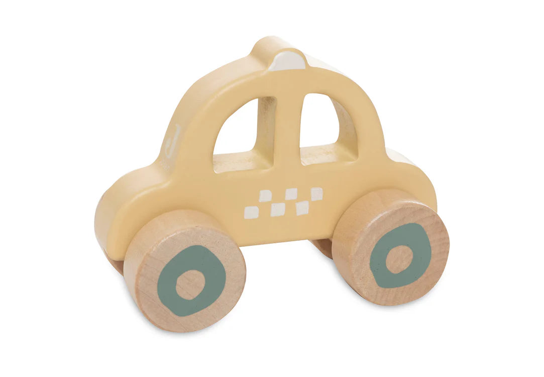 Gele houten taxi van Jollein met speelse opdruk en houten wielen, compact baby speelgoed voor rollenspel en motoriek.