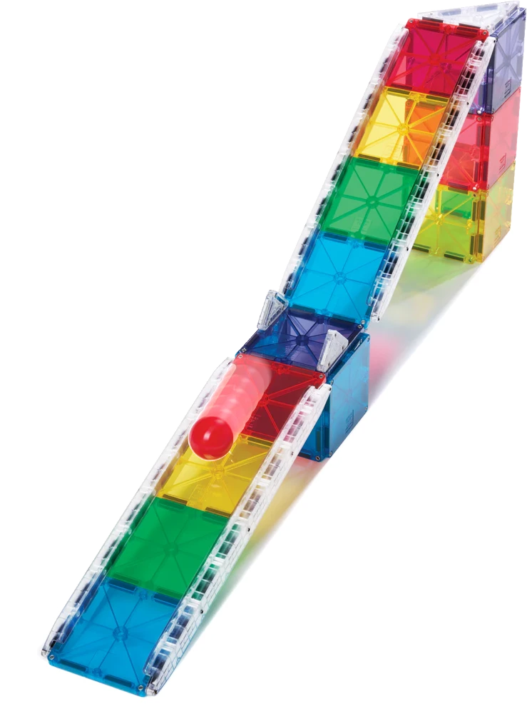 Knikkerbaan magnetisch rechte helling met 33 magnetische tegels en rode knikker detail foto