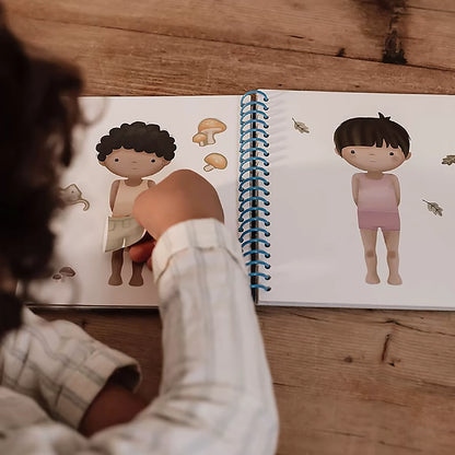 little-dutch-aankleedboek-forest-friends-kind-gebruikt