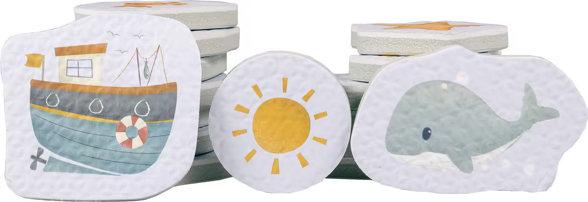 Little Dutch Bad Foam Figuren detailfoto met zon, walvis en vissersboot, duurzaam badspeelgoed voor peuters.