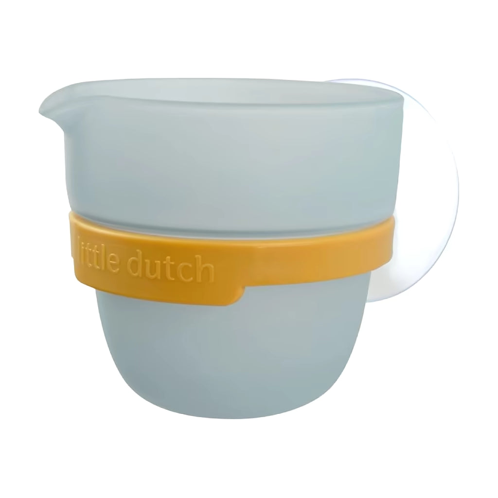 Detailfoto Little Dutch Badwand bekers zeester, blauwe beker met gele rand en zuignap, speelgoed voor in bad.