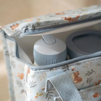 Little Dutch drinkfles Forest Friends 400 ml in bijpassende lunchtas, compacte Mepal drinkfles voor kinderen.