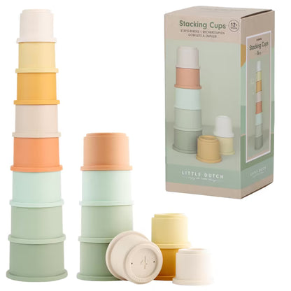 Complete set Little Dutch Stapelbekers met doos, ideaal baby cadeau en educatief speelgoed in zachte kleuren.