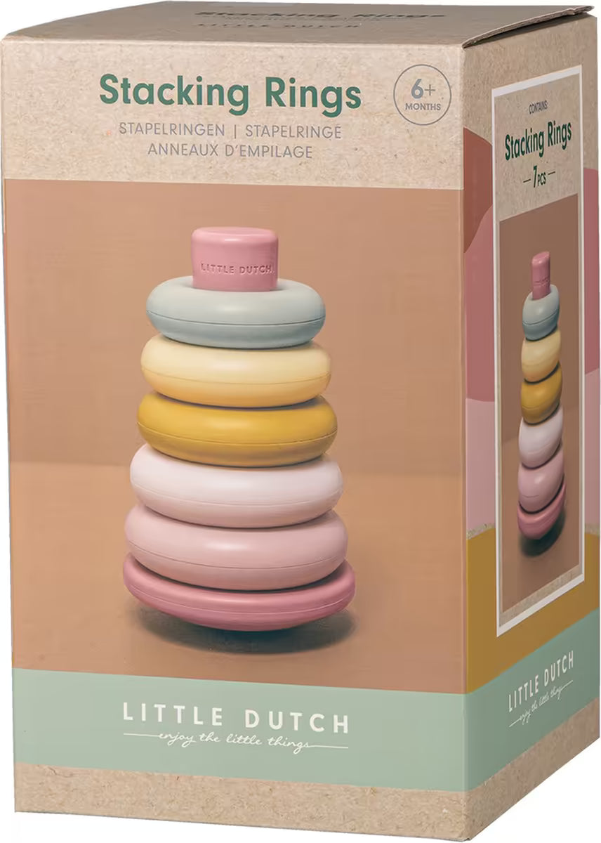 Voorkant verpakking van Little Dutch Stapelringen Roze, leuk baby cadeau met 7 ringen en zachte kleuren.