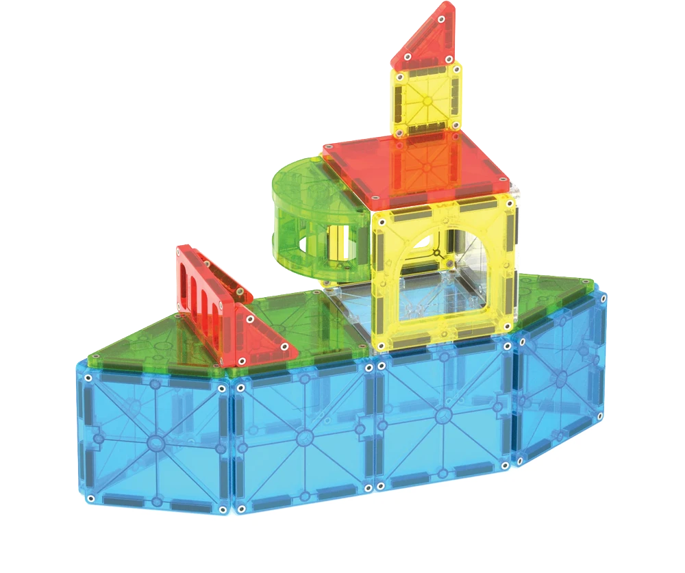 Boot van groene, gele en blauwe Magna Tiles uit de City Center collectie, magnetisch speelgoed voor kinderen.