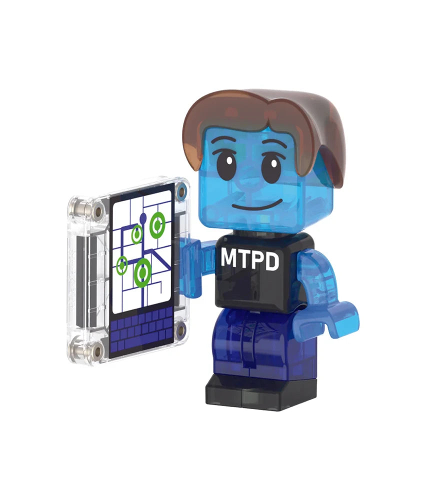 Blauw politiefiguur met bruine haren, zwart MTPD-shirt en magnetische tablet van de Magna Tiles MicroMags lijn.