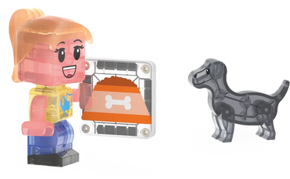 Transparant speelgoedfiguur met hond en hondenvoerplaat uit de Magna Tiles Pet Playhouse set.