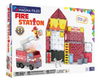 Voorkant van de doos van Magnetic Magna Tiles Fire Station met licht, geluid en speelfiguren.