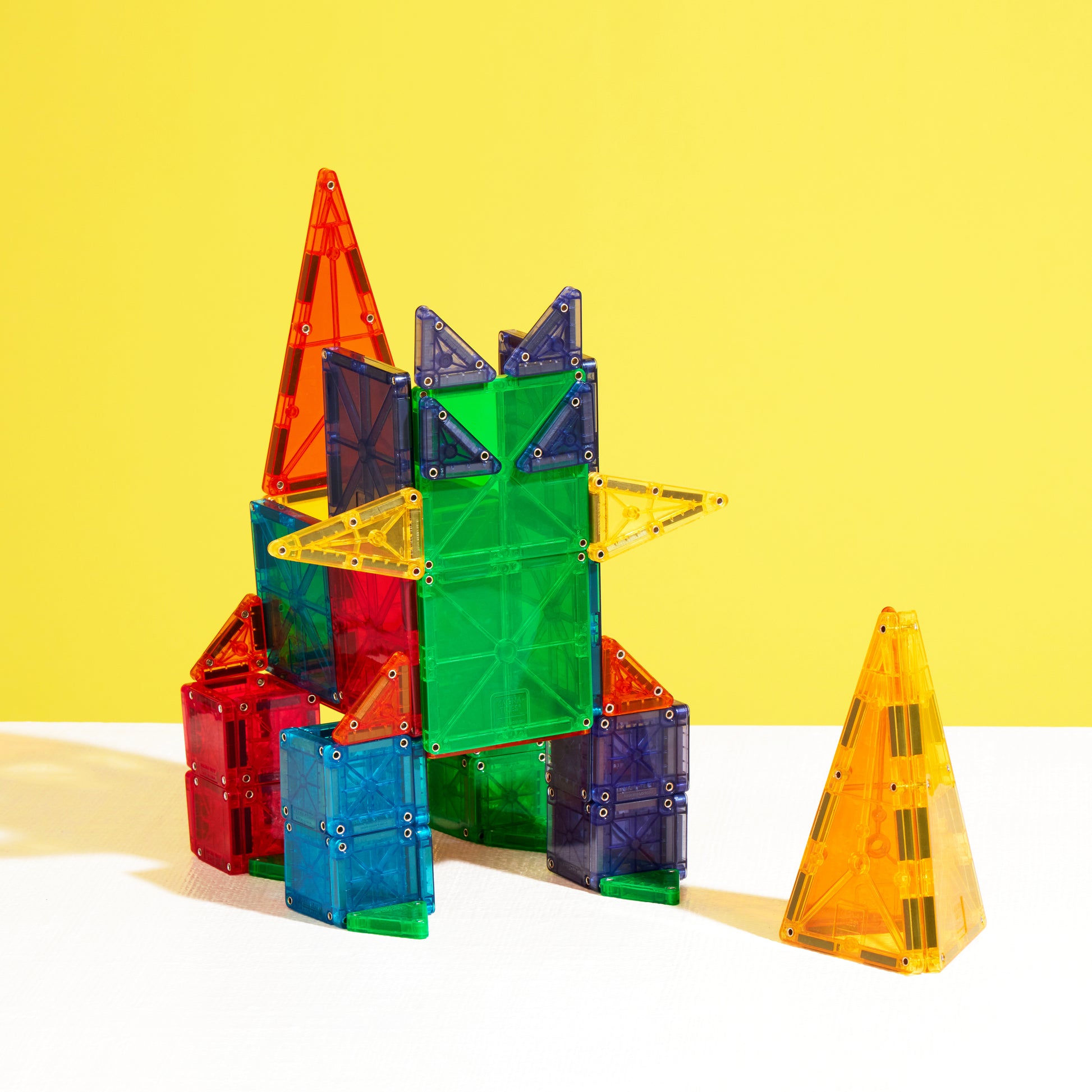Magnetic magna tiles combo kasteel zijaanzicht met magneet speelgoed in felle kleuren en 62 tegels