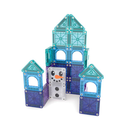 Magnetisch speelgoed Magnetic Magna Tiles Winter Wonder Travel Set met blauwgroene bouwstenen en sneeuwpop.