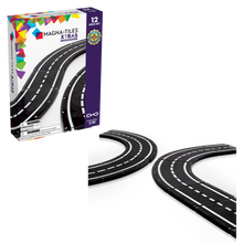Magnetic magna tiles XTRAS roads 12-delige set met verpakking en zwarte wegbanen op witte achtergrond