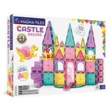Doos van CASTLE DLX magnetisch speelgoed van Magna Tiles met 48 glittertegels, torens, figuren en MicroMags accessoires.